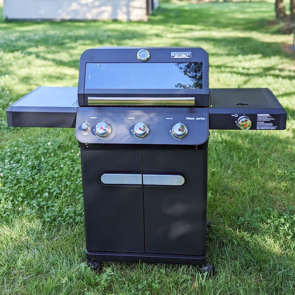 Monument Grills Mesa 325 Series Propane Gas Grill, 3 Burners, Black