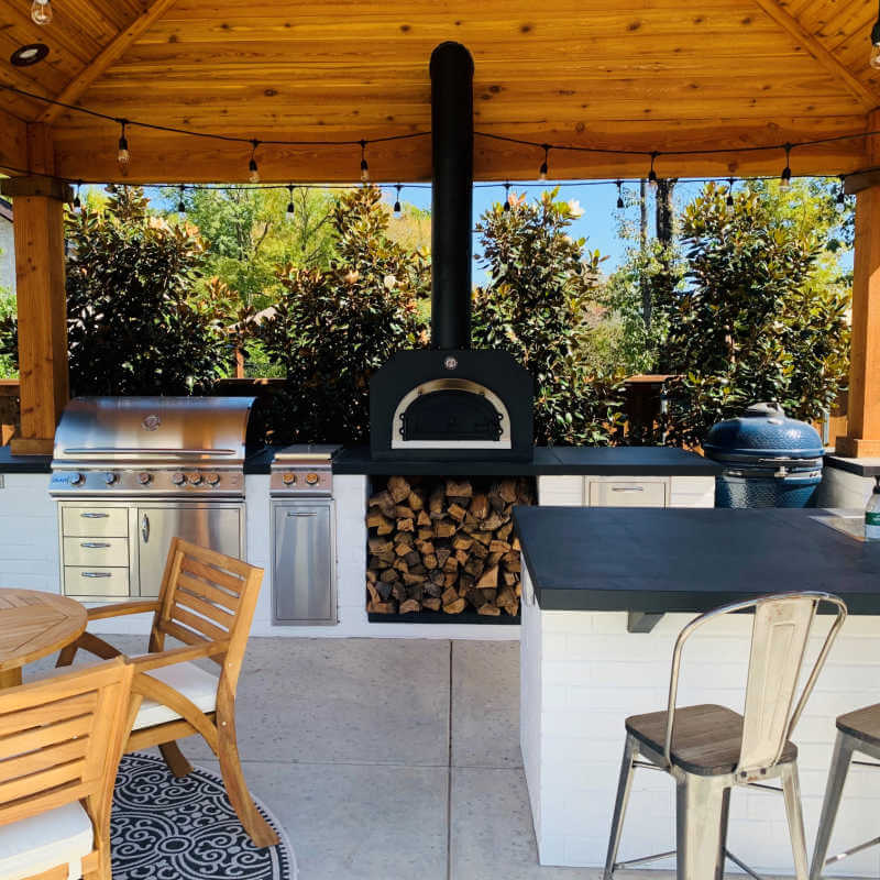 Chicago Brick Oven CBO-750 Wood-Fired Countertop Outdoor Pizza Oven