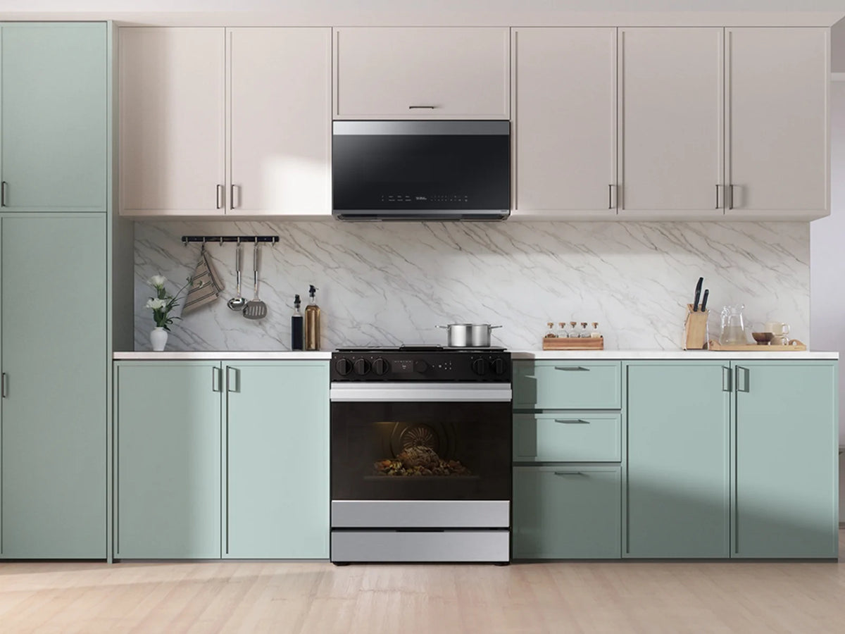 Samsung  NSG6DG8700SR  Smart Oven Camera | Illuminated Precision Knobs | 6.3 cu.ft. Stainless Steel
