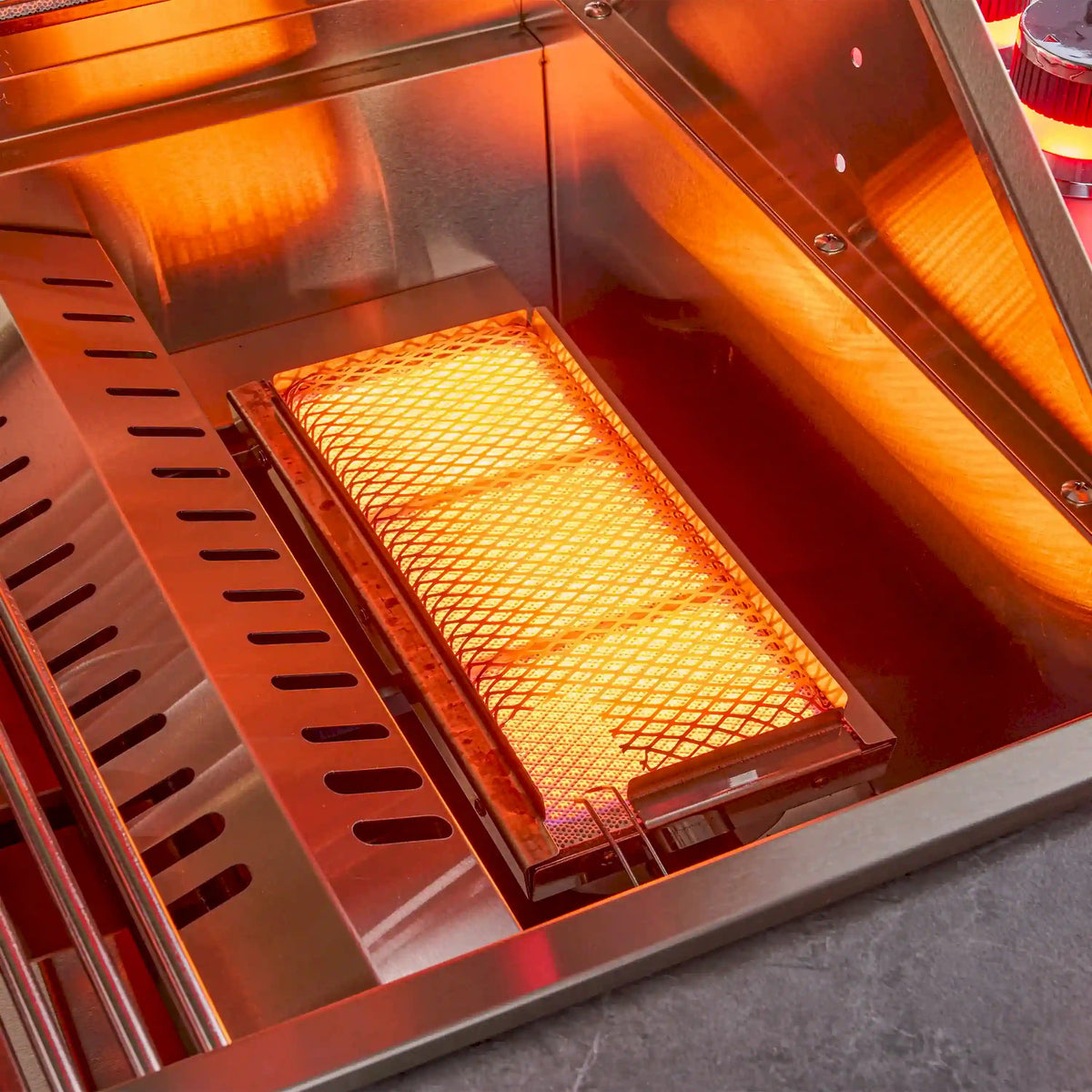 Forno Rimini outdoor kitchen FODKT2544BLK - side infrared burner