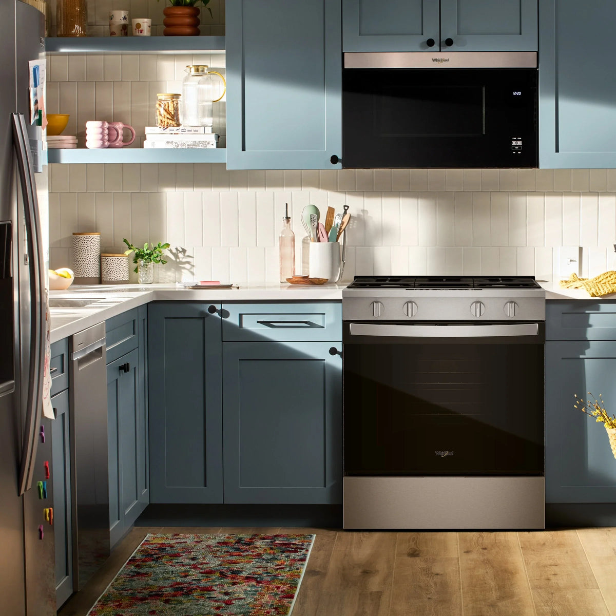 Whirlpool WSGS4530TZ 30-inch Gas Smart Range with Air Cooking Technology and Steam Clean Fingerprint Resistant Stainless Steel